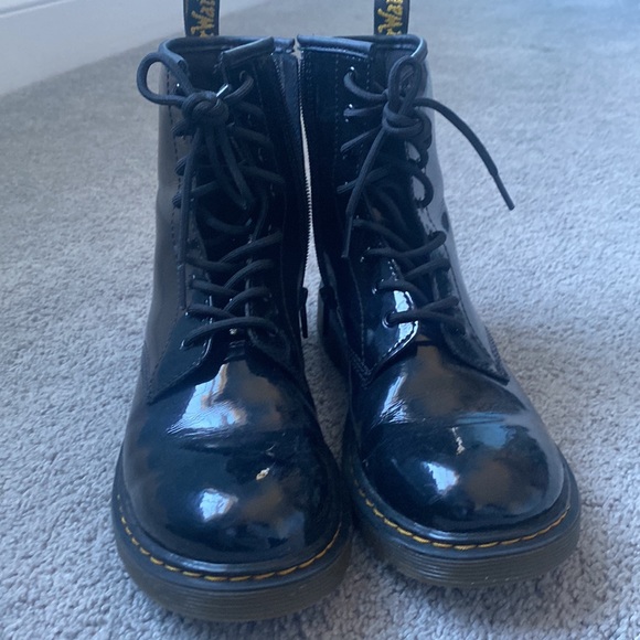 Black shiny patent leather doc.martens! - Picture 2 of 3